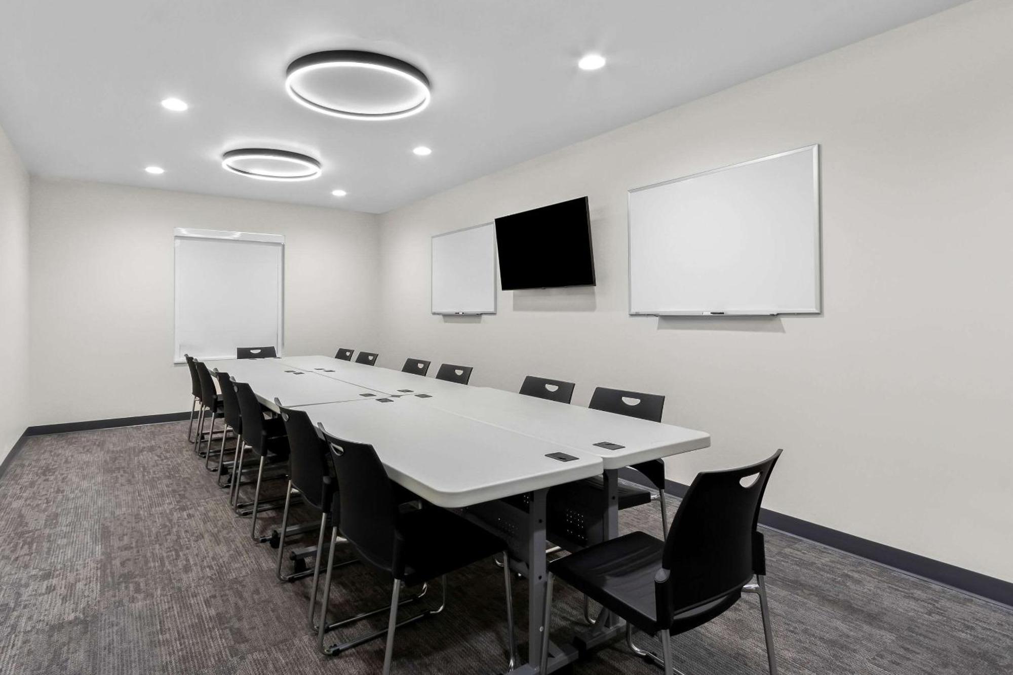 Everhome Suites Glendale Sports Entertainment District Buitenkant foto