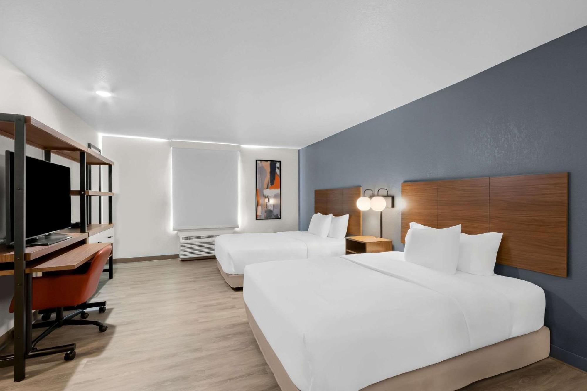 Everhome Suites Glendale Sports Entertainment District Buitenkant foto
